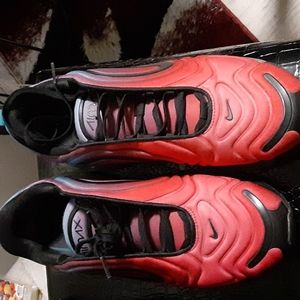 Nike air max sneakers no box